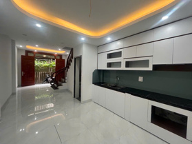 BÁN GẤP NHÀ PHỐ LIÊN MẠC- NHÀ MỚI KÍNH KOONG-2 THOÁNG- CÓ CỬA SỔ THOÁNG SÁNG- 38m2 giá 5.55 tỷ