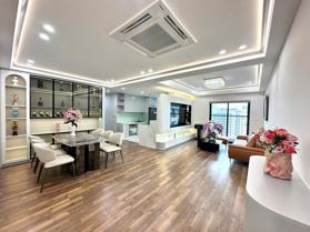 Bán căn 3 ngủ chung cư 136 Hồ Tùng Mậu