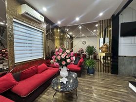 Bán nhà phố Nguyễn Chí Thanh, Đống Đa, phân lô, ô tô tránh 5 tầng 45m2 giá 19.8 tỷ