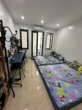 Cho thuê nhà Homestay/ CHDV Ở PHỐ CẦU GIẤY 42m2 x 4 tầng full đồ