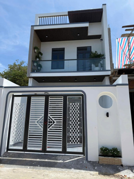 Bán nhà Diên Lạc Kêt cấu :3pn ,1 thờ, bếp ,2 WC