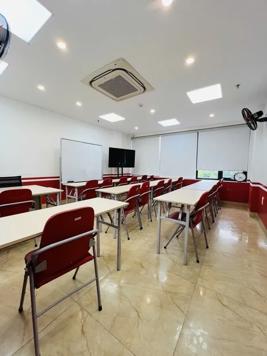 Bán Nhà Mặt Phố Trần Bình. Cầu Giấy. Thang Máy. Ô Tô. Vỉa Hè. DT 80m2. MT 5m. Giá 46,6 Tỷ.