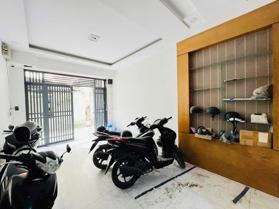 Bán Nhà Hoàng Quốc Việt. Cầu Giấy. 6 Tầng Thang Máy. Ô Tô. DT 52m2. MT 3,6m. Giá 17,4 Tỷ.