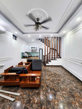 Bán nhà Cầu Giấy trung tâm quận, 30m² x 5 tầng, hơn 7 tỷ – gần Nguyễn Khang, Quan Hoa