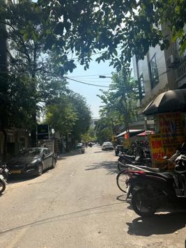 Bán Nhà Phạm Văn Đồng. Bắc Từ Liêm. 8 Tầng Thang Máy. Ô Tô. DT 99m2. MT 4,3m. Giá 41,6 Tỷ.