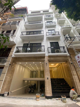 Cực hiếm nhà bán  - phân lô Đỗ Quang ô tô 7 chô vào nhà 45m nhỉnh 15 tỷ