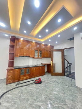 Bán nhà Cầu Giấy phân lô ô tô vào nhà 42m 11 tỷ