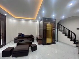 Nhà thang máy Văn Quán, Hà Đông. Lô góc. DT 34m2, 5 tầng, full nội thất - Chỉ hơn 9tỷ