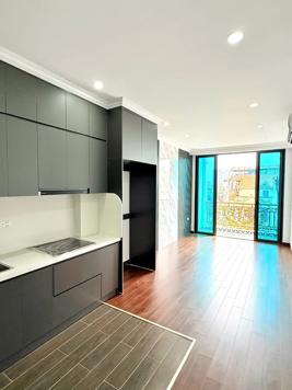 Bán Nhà Mặt Phố Tam Trinh. Hoàng Mai. 5 Tầng Thang Máy. Ô Tô. Vỉa Hè. DT 40m2. Giá 18,7 Tỷ.