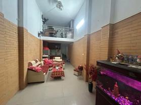 Bán Nhà Chợ Khâm Thiên. Đống Đa. Lô Góc. DT 28m2. MT 2,9m. 3 Tầng. Giá 6,16 Tỷ.