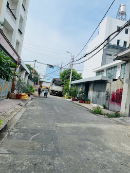 Hẻm 8m thông đường Kênh Tân Hóa P Tân Phú  Dt 5mx19m giá 8,3 tỷ