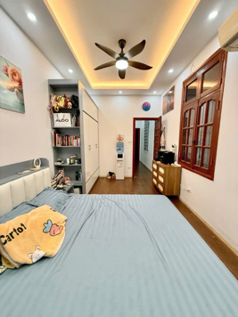 Bán gấp nhà Đội Cấn – ngõ thông, gần phố, kinh doanh nhỏ – 42m² giá 10.8 tỷ