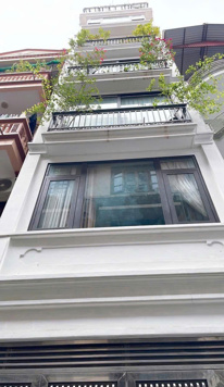 NGUYỄN KHANG – 35M – 5 TẦNG – NHÀ ĐẸP HIỆN ĐẠI – GẦN HỒ, GẦN PHỐ – 8,15 TỶ