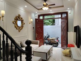 Bán nhà phố VIP Nguyễn Thành Thái, cạnh công viên, 8.8 tỷ