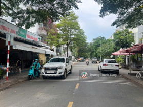 Bán đất dự án Gia Hòa mặt tiền đường Nguyễn Đình Thi, diện tích (7x20)m. Giá 110tr/m2