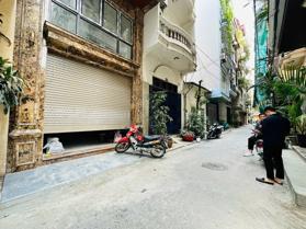 Bán Nhà Trần Quốc Hoàn. Cầu Giấy. 7 Tầng Thang Máy. Ô Tô. Vỉa Hè. DT 40m2. MT 4m. Giá 21.5 Tỷ