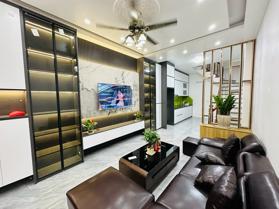 Bán Nhà Thịnh Liệt. Hoàng Mai. Ô Tô. DT 39m2. MT 3.6m. 5 Tầng. Giá 12.7 Tỷ.