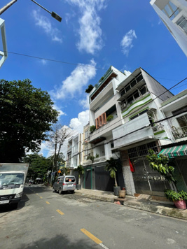 Bán nhà 3 Tầng Lê lâm - Quận Tân Phú - DT: 4x19m, Giá bán 9.4 tỷ TL