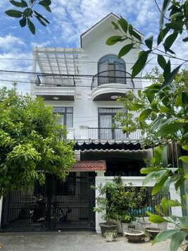 Bán biệt thự xuân phương 95m² lô góc 3 mặt thoáng, 2 mặt tiền rộng, ô tô vào sân, giá 19tỷ