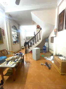 7 TỶ HƠN GIÁ ĐẦU TƯ HOÀNG HOA THÁM - NGÕ THÔNG KINH DOANH