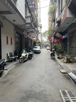 Bán Nhà Kim Đồng. Hoàng Mai. 7 Tầng Thang Máy. Ô Tô. DT 77m2. MT 4m. Giá 20.4 Tỷ.