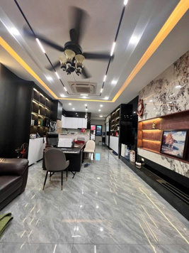 Bán liền kề Linh Đàm, phường Hoàng Liệt 75m2, 5 Tầng, 5m MT, Giá 29.9 tỷ Kinh doanh