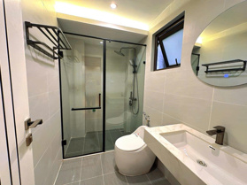 Bán nhanh nhà Nguyễn Văn Huyên 3 thoáng ô tô tránh 7 tầng thang máy 47m 11 tỷ