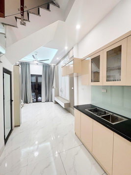 PHẢI NHANH-6 TỶ CÓ NHÀ NGÃ TƯ SỞ ĐẸP 3PN, NỘI THẤT XỊN, NGÕ THÔNG, GẦN OTO|DT26M2