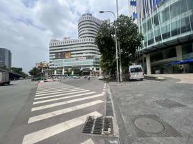 Bán Nhà Mặt Phố 1 Mặt Ngõ Tây Sơn. Đống Đa. Ô Tô. Vỉa Hè. DT 105m2. 4 Tầng. Giá 25.8 Tỷ.