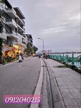 Tài Chính 9.5 tỷ Có Ngay Nhà Lô Góc, Dân Xây Ở Lạc Long Quân, 26M, 4T, An Cư Giữa TT Tây Hồ