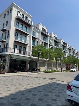 The manor: Căn góc xẻ khe DT 99m2 giá 56 tỷ bao thuế phí