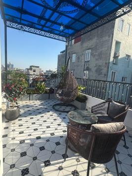 BÁN NHÀ PHỐ NGUYỄN NGỌC LẠI - NHÀ 6 TẦNG THANG MÁY - 2 THOÁNG TRƯỚC SAU - Ô TÔ ĐỖ CỬA 