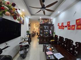 Bán nhà lô góc 40m2 phố Tây Sơn - 5m ra phố - mộc mạc vuông vắn đợi chủ mới - 