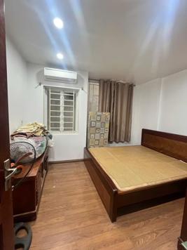 Bán Nhà Vũ Ngọc Phan. Đống Đa. DT 48m2. MT 8m. 4 Tầng. Giá 13.1 Tỷ