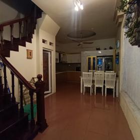 Bán Nhà Đào Tấn. Ba Đình. DT 40m2. MT 4m. 5 Tầng. Giá 13.4 Tỷ