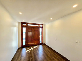 Bán nhà Phố Tôn Đức Thắng, 41m2, Gần Mặt Phố, Ba Gác Đỗ Cửa,  Giá: 13.75 Tỷ, Lh: 0396935190.