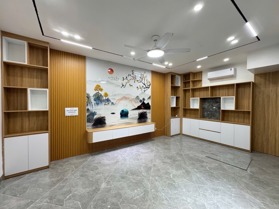 Bán nhà Dương Văn Bé diện tích 30mx6 tầng. Giá 9,5 tủ. Nhà thang máy full nội thất