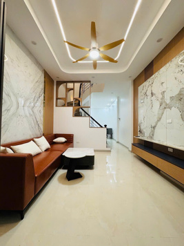 Nhà Bùi Xương Trạch - Thanh Xuân 43m2 x 5 tầng PHÂN LÔ BỘ CÔNG AN – Ô TÔ QUA NHÀ - Đường rộng