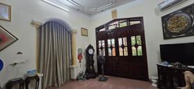 Bán Nhà BT Xuân Thủy. Cầu Giấy. Lô Góc. Ô Tô. DT 158m2. MT 25m. 4 Tầng. Giá 38.7 Tỷ.