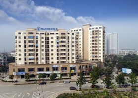 CHO THUÊ VĂN PHÒNG PHẠM VĂN ĐỒNG 136M2, CÓ NỘI THẤT, GIÁ CHỈ 28 TRIỆU/THÁNG LH: 091 765 2468