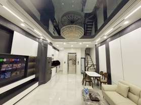 BÁN NHÀ VÕ CHÍ CÔNG - TÂY HỒ- 60M RA MẶT PHỐ- 5 TẦNG THANG MÁY- GẦN HỒ TÂY- 8.9 TỶ CÓ TL