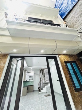 Bán nhà Trần Khát Chân 35mx5 tầng, giá 8,2 tỷ. Nội thất hiện đại, an sinh đỉnh