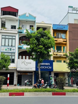 SIÊU VỊ TRÍ - SẢN PHẨM KHAN HIẾM - HAI CĂN MẶT TIỀN ĐƯỜNG CỘNG HOÀ