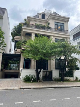 BÁN SIÊU PHẨM - BIỆT THỰ VINHOME TÂN CẢNG 