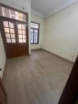 Bán Nhà Lạc Long Quân. Cầu Giấy. Ô Tô. DT 42m2. MT 3.7m. 4 Tầng. Giá 13 Tỷ