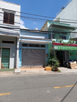 đường 12m thông đường Tô Hiệu phường Hiệp Tân dt 4,3mx24m giá 8,9 tỷ