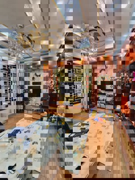 Chính chủ bán nhà Lạc Long Quân - Cầu Giấy 44m2 x 4 tầng, Ô tô 20m, giá 9,85 tỷ