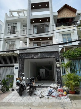 Bán nhà Quận 7 số 76C đường số 51 P.Tân Quy,dt 4x19m, 3 lầu, ST