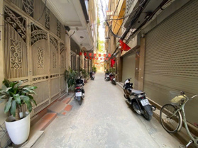 TRUNG TÂM BA ĐÌNH – Ông Ích Khiêm 45m2 x 7 tầng thang máy – Ô TÔ ĐỖ CỬA – CÁCH PHỐ CHỈ 15M