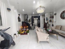 BÁN NHÀ MẶT PHỐ QUẬN CẦU GIẤY – 50m² – 6 TẦNG THANG MÁY – MẶT TIỀN 5M – GIÁ 26 TỶ